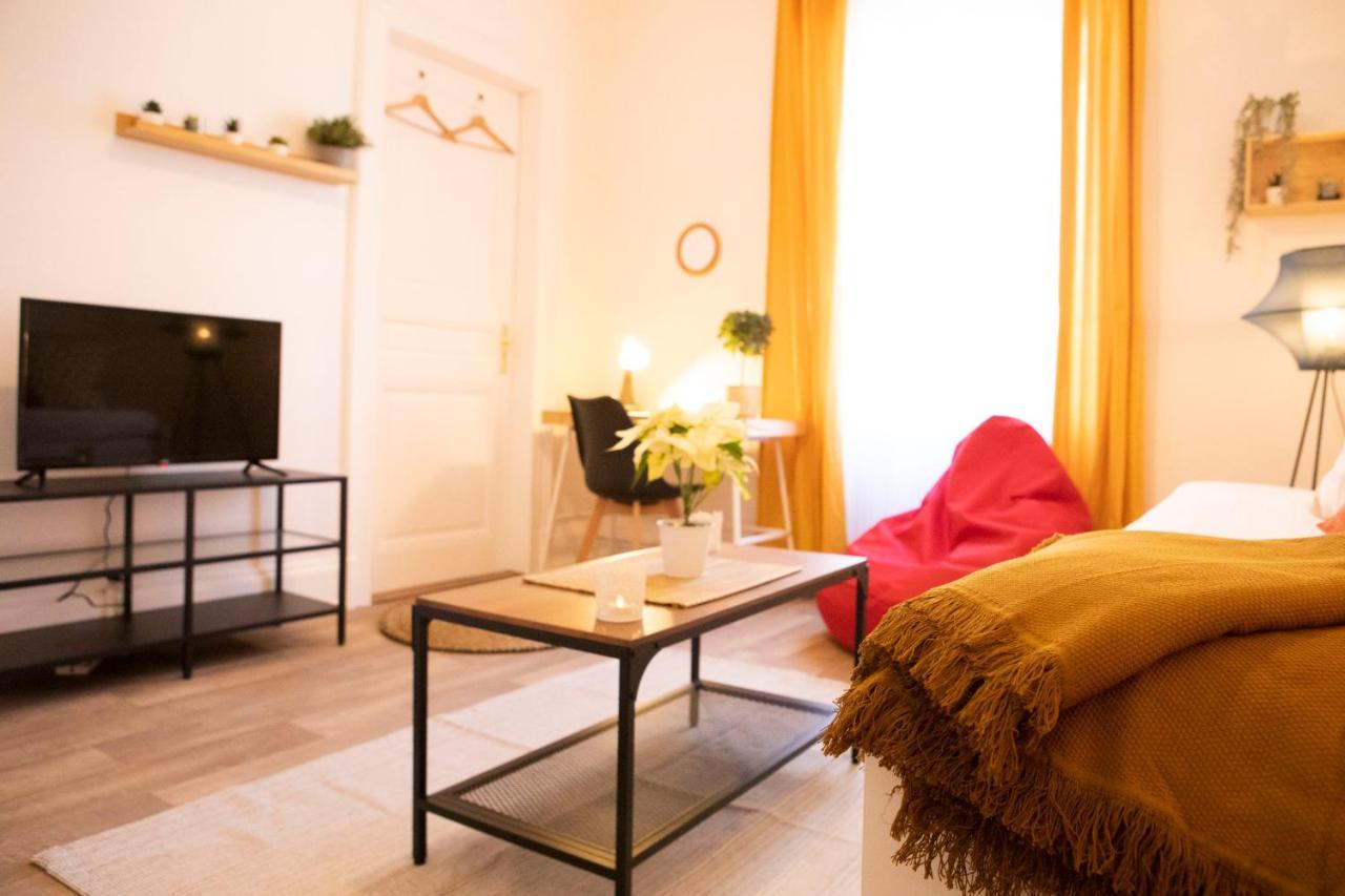 Apartamento GREEN APPART Le Chêne Rouge avec Jardin et L'Epicéa 1er étage Mulhouse Exterior foto